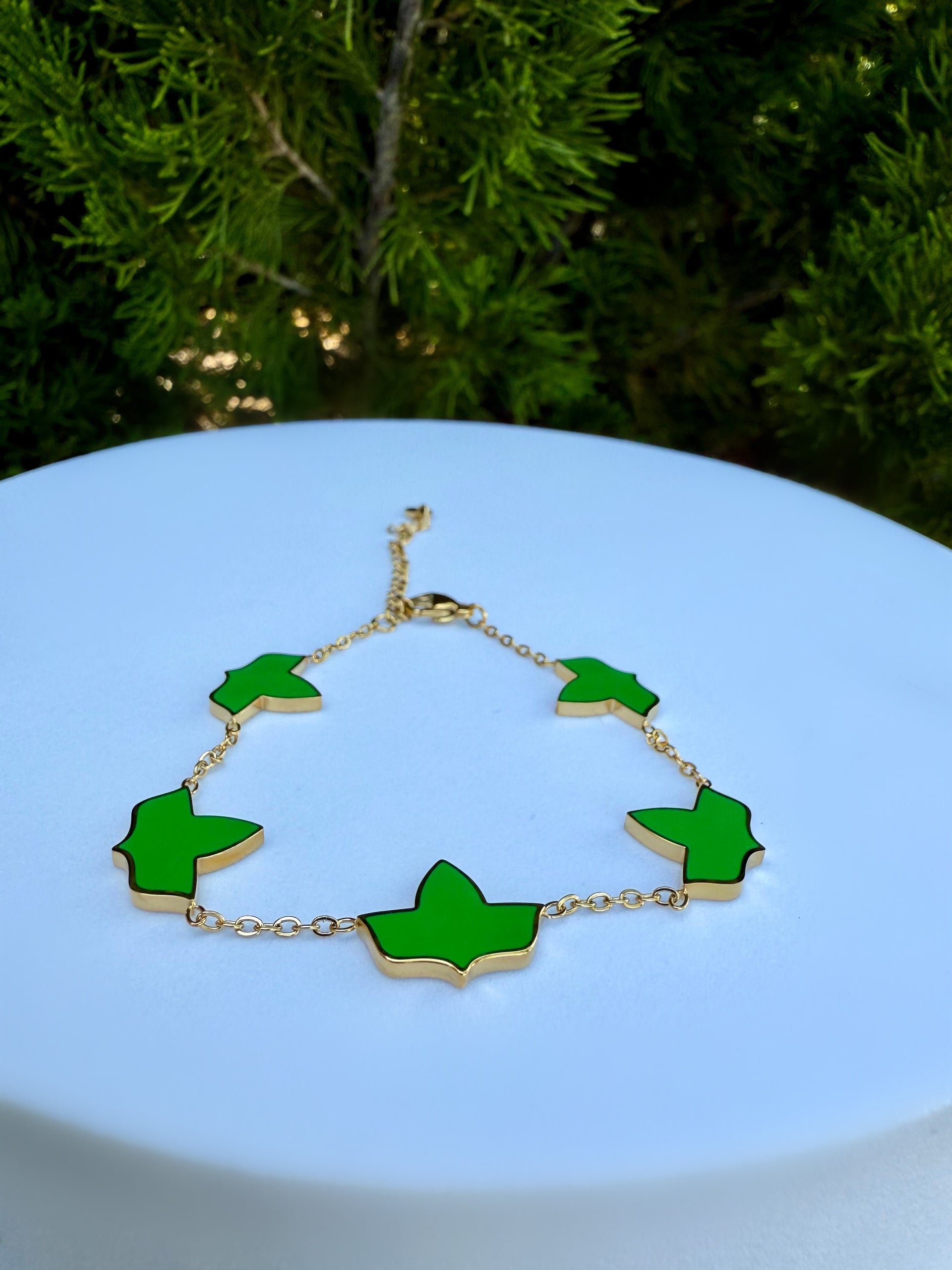 AKA Green Ivy Leaf Chain Bracelet